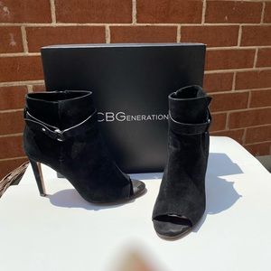 BCBG Generation Black peep toe booties